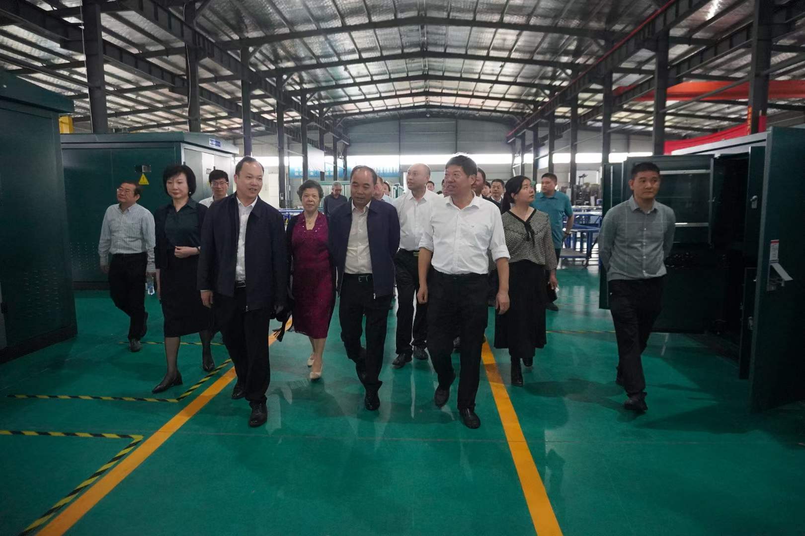省中小企业协会会长饶剑明率南昌部分企业家到我司旅行考察_百亿游戏 | 电压互感器 | 非晶合金变压器 | 干式变压器 | 油浸式变压器